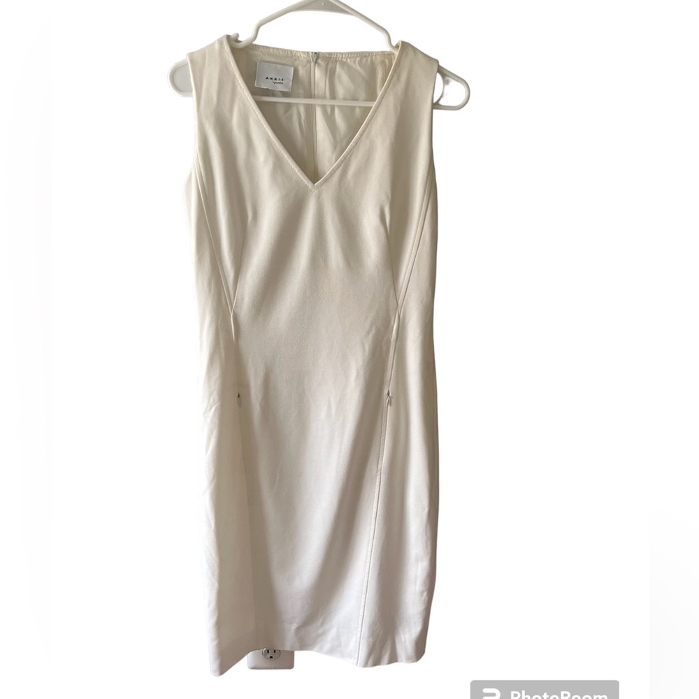 Akris Punto white sheath dress size 8